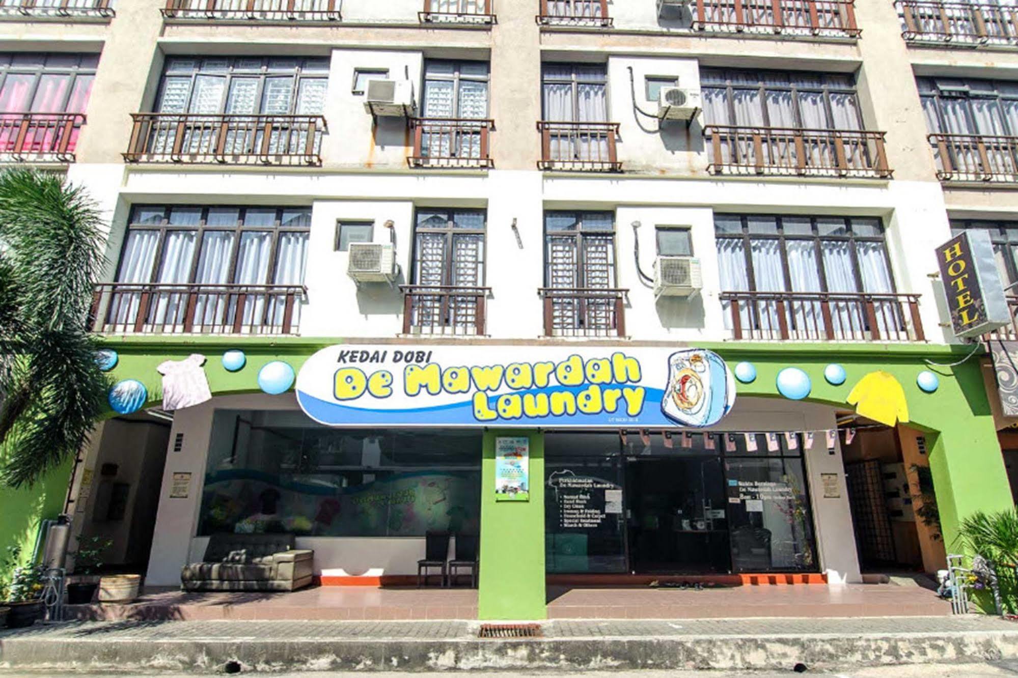 De Mawardah Hotel 2*