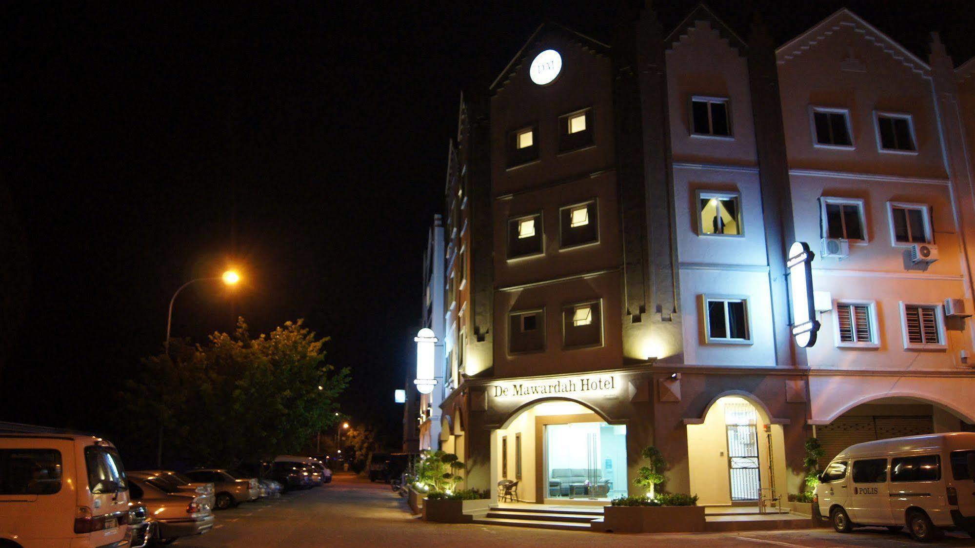 De Mawardah Hotel 2*